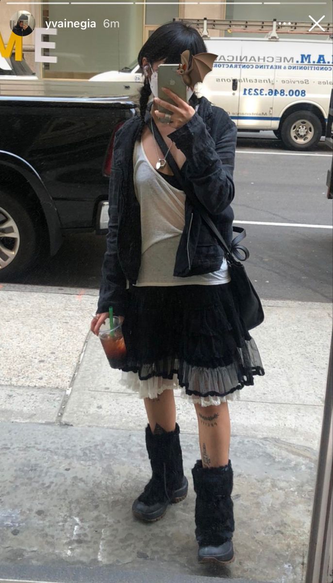 Sick Clothes, Models Off Duty Style, Next Fashion, Spring Fashion Trends, Indie Fashion, Gothic Lolita, Fashion Killa, Runway Fashion, Pretty Outfits