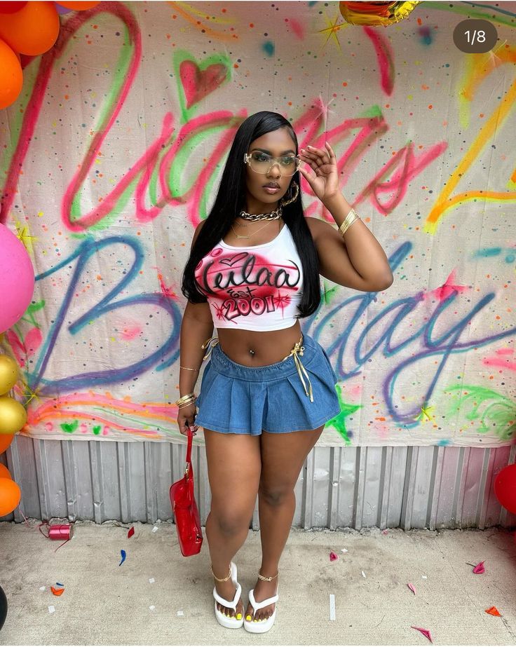 Hood 90s Aesthetic, 90s Theme Birthday Outfit, Freaknik Photoshoot Ideas, Throwback Party Outfits, 90s Theme Party Outfit Black Women, Hoochiemama Outfit 90s, Freaknik 90s Outfit Party, 2000s Birthday Outfit, 90s Freaknik Outfits Black Women