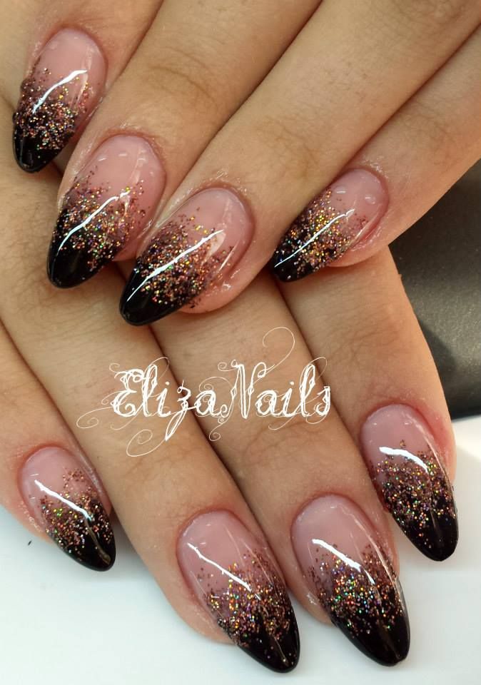 Black To Gold Ombre Nails, Gel Nails Gold Glitter, Brown Black Gold Nails, Black And Gold Nails For Wedding, Gold Nails Black Tips, Black Tip Glitter Nails, Gel Nails Black And Gold, Black And Gold Nails Oval Shape, Red Gold Ombre Nails Glitter