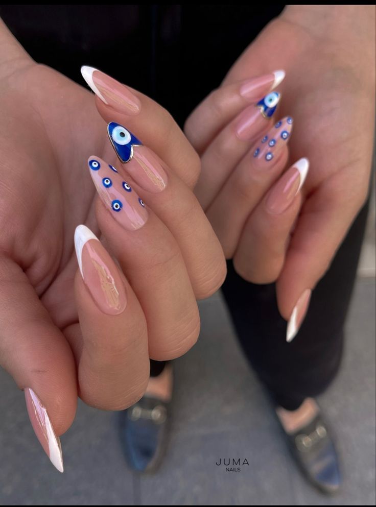 Protection Nail Art, Evil Eye Manicure, Mama Mia Nails, Evil Eye Nails Design, Eye Manicure, Europe Nails, Coachella Nails, Nail Artwork, Evil Eye Nails