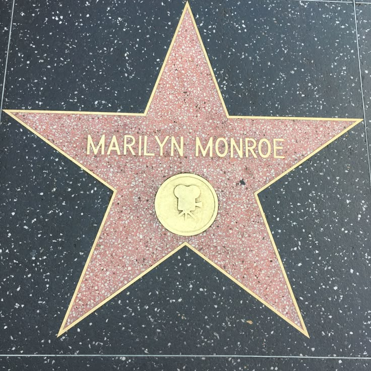 marilyn monroe's star on the hollywood walk of fame