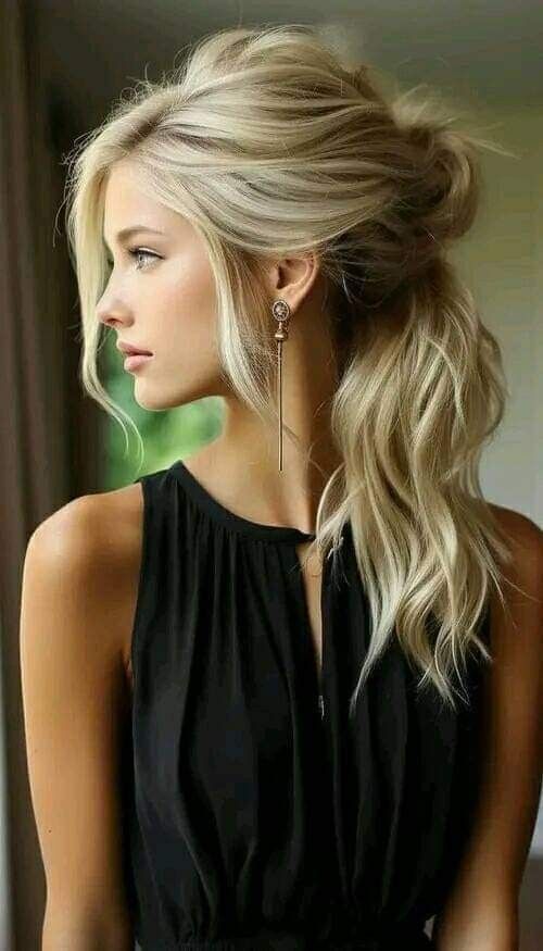 Blonde Professional Woman, Russian Hairstyles Women, Hair Styles For Black Dresses, Hair For Black Tie Wedding Guest, Hair Color Over 40 Colour, Event Hairstyles Long, Classy Blonde Hair, Big Long Hair, Back Of Hair