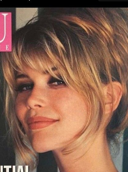 Claudia Schiffer Hair, S Bangs, Haircut Photo, Bangs Inspo, Supermodel Hair, 90s Haircuts, Hair Fringe, Layered Fringe, 70s Hair