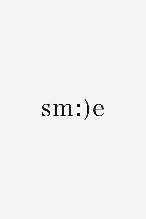 the word sm / e is written in black and white