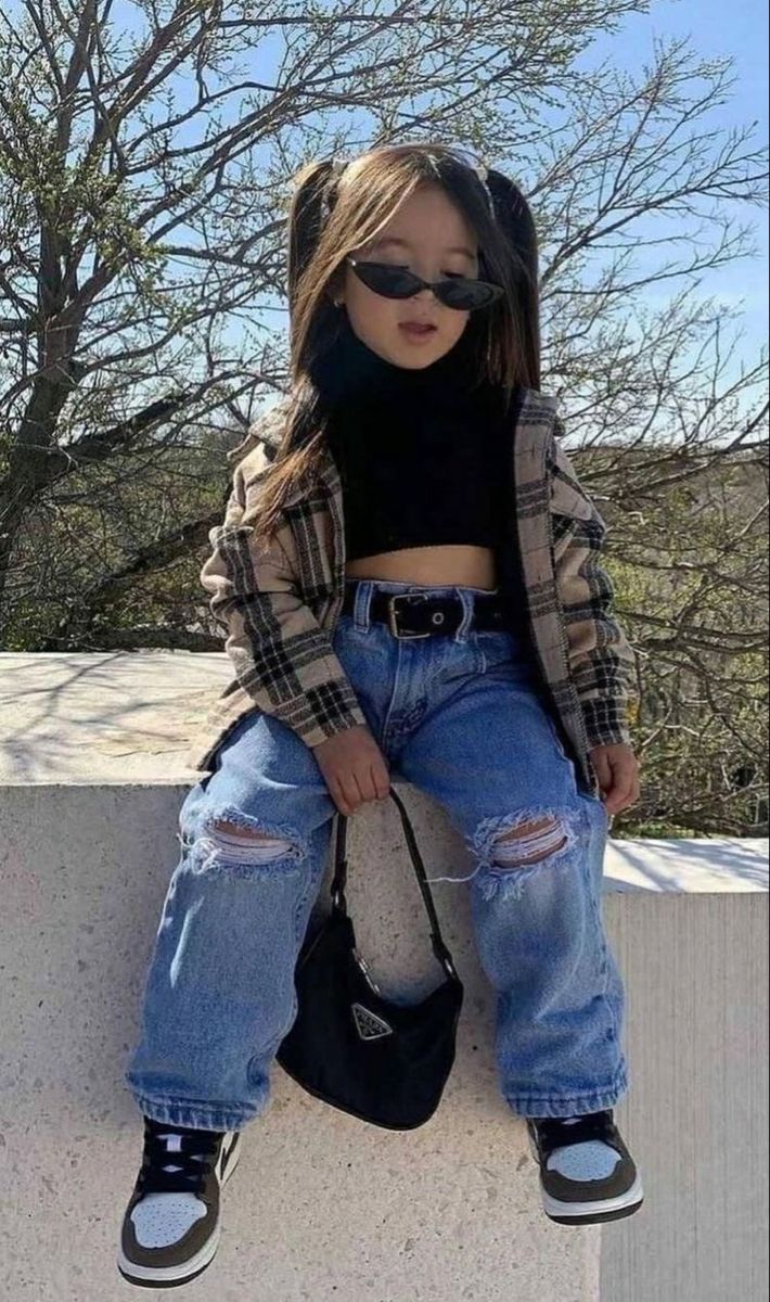 #girlsfashion #littlegirls #kidsfashionideas #fashion #fashionstyle #fashiontrend #moda #skirtfashion #outfits #outfitideas #outfitgirl #style #sunglasses #childrens 90s Kids Outfits, Outfits In The 90s, Wedding Kids Outfits, Target Kids Clothes, Kids Outfits Boys, Outfits For Pictures, Crop Tops Cute, Kids Wedding Outfits, Kids Outfits Daughters