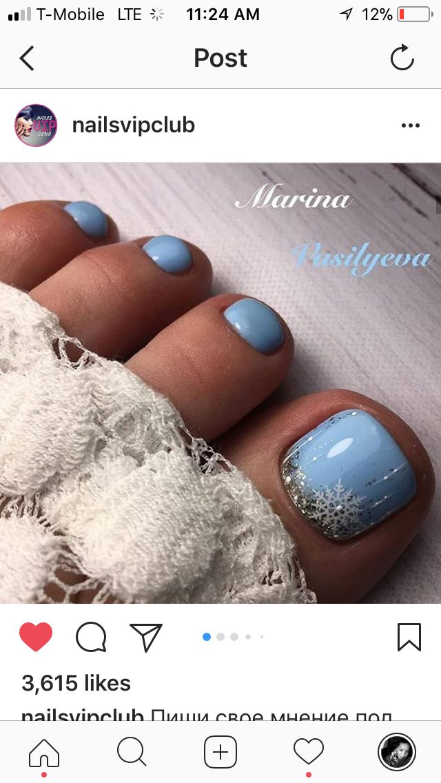 Christmas Toe Nails 2024, December Toe Nail Colors, Pedicure For Christmas, Xmas Toes Nails, New Year Pedicure Ideas, Matching Christmas Nails And Toes, Christmas Toe Colors, January Pedicure Ideas, Christmas Nail Designs For Toes