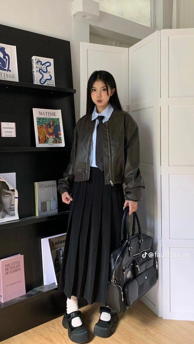 일본 패션, Japan Outfit, Everyday Fashion Outfits, Modest Fashion Outfits, Midi Skirts, 가을 패션, Japan Fashion, Korean Outfits, Casual Style Outfits