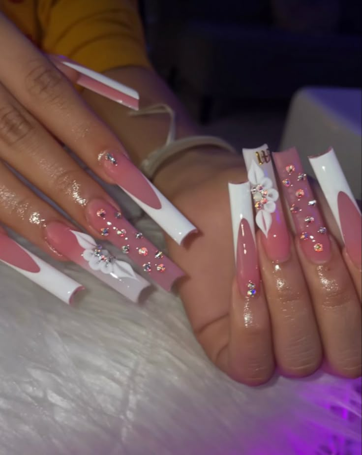 Easy Nail Art Tutorial, Clear Acrylic Nails, Punk Nails, Long Acrylic Nail Designs, Simple Acrylic Nails, Glow Nails, Long Acrylic Nails Coffin, Long Square Acrylic Nails, Unique Acrylic Nails