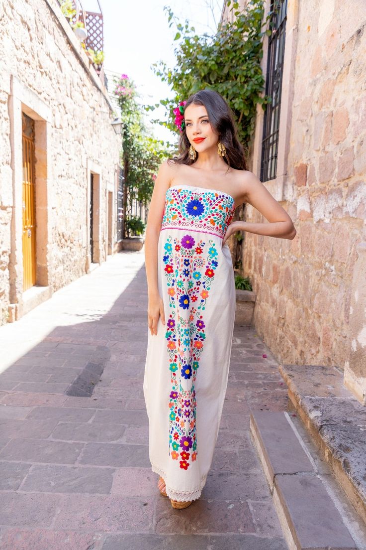 Mexican Fashion Modern, White And Orange Dress, Mexican Party Dress, Mexican Style Wedding, Takuachita Outfits, Traditional Mexican Dress, Mexican Wedding Dress, Wedding Collage, Floral Strapless Dress