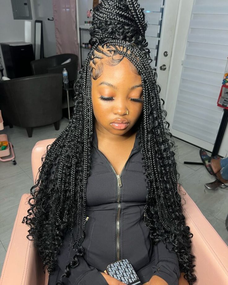 Black Knotless Braids With Curls, Black And Blonde Knotless, Black And Blonde Knotless Braids, Cute Fulani Braids, Black Knotless Braids, Curly Crochet Styles, Black Knotless, Knotless Braids With Curls, Blonde Knotless Braids