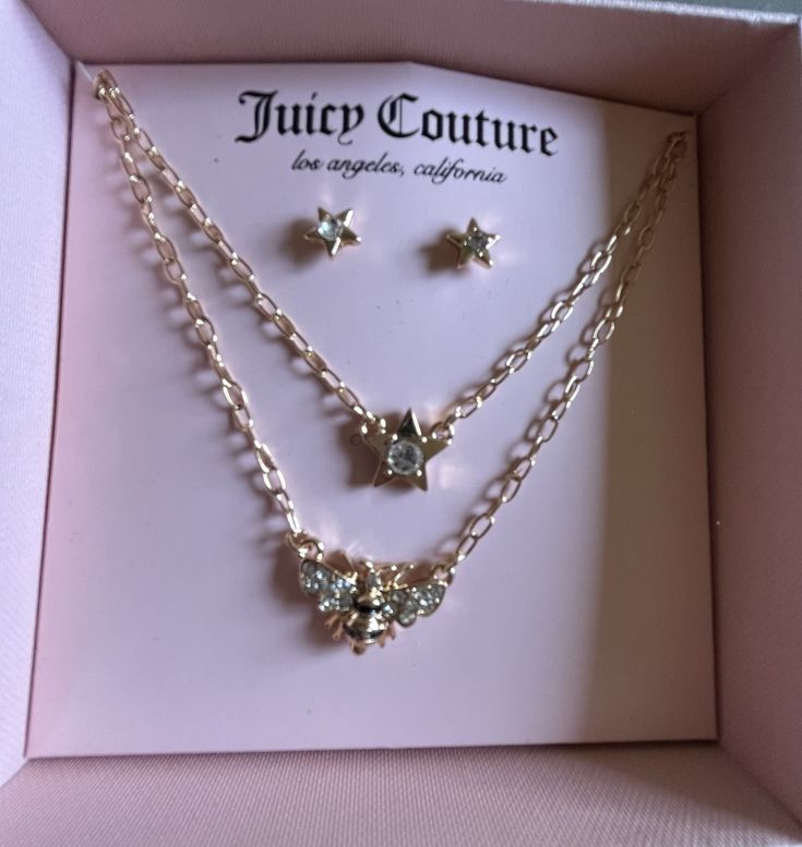 New in box Juicy Earrings, Charm Bracelet Juicy Couture, Juicy Couture Bracelet Kit, Juicy Couture Charm Necklace, Juicy Coture Necklace, Juicy Couture Necklace, Gothic Outfits, Dream Jewelry, Juicy Couture