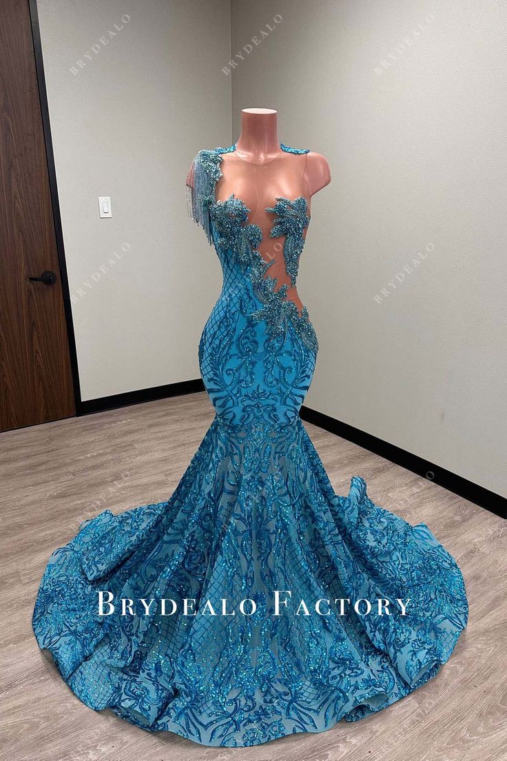 2k24 Prom, Prom Fits, Turquoise Prom Dresses, Blue Mermaid Prom Dress, Prom Dress Pictures, Prom Inspiration, Prom Couples, Junior Prom, Sparkly Prom Dresses