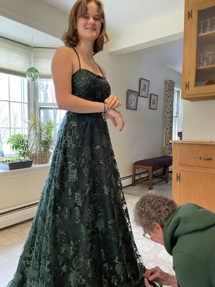 Enchanted Forest Dress Ideas, Non Traditional Prom Dresses, Prom Dress Green Emerald, Enchanted Forest Dress Homecoming, Enchanted Forest Dress Prom, Forest Prom Dress, Enchanted Forest Prom Dress, Enchanted Forest Theme Dress, Green Floral Prom Dress