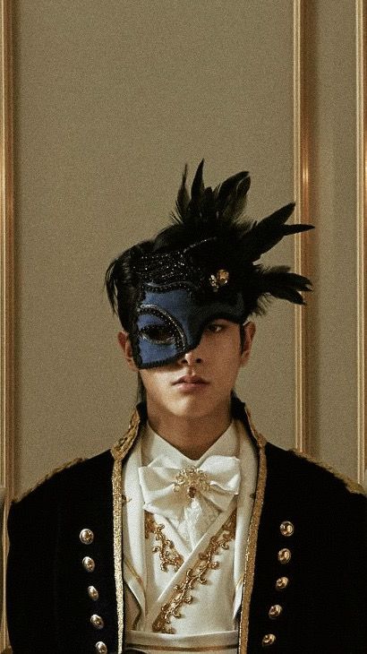 Masquerade Costume Men, Old Masquerade Ball Aesthetic, Best Masquerade Mask, Masquerade Mask Ideas Men, Enhypen Masquerade, Victorian Masked Ball, Masquerade Astethic, Mascarade Mask Ideas, Masquerade Ball Masks For Men