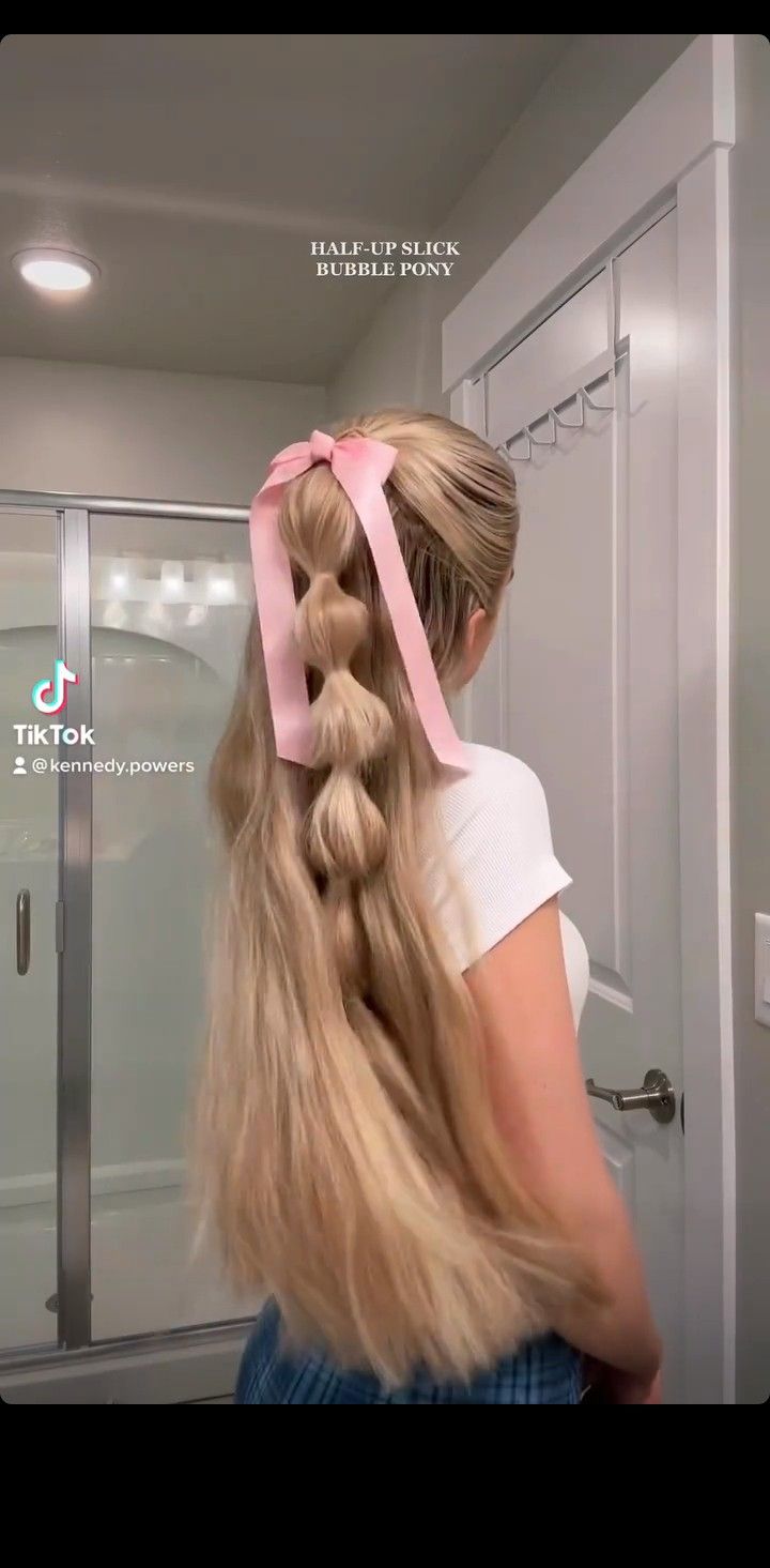 Girly Hairstyles, Bow Hairstyle, Ribbon Hairstyle, Peinados Fáciles Para Cabello Corto, Hair Stylies, Long Blonde, Hairdo For Long Hair, Hair Stylist Life, Easy Hairstyles For Long Hair