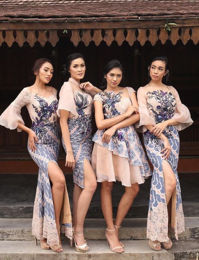 Batik Cheongsam Modern, Batik Dress Modern Gowns, Dres Batik Kombinasi Brokat, Dress Batik Modern Fashion Style, Batik Modern Fashion Style, Architecture Inspired Fashion, Batik Fashion Modern, Dress Batik Modern, Model Dress Batik