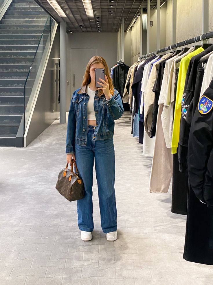 #lv #lvbags #speedy25 #balenciaga #balenciagastore #denim #outfit #moderndesign Lv Speedy 25 Outfit, Lv Speedy Outfit, Speedy 25 Outfit, Lv Speedy 25, Lv Speedy, Speedy 25, Dress Idea, Wardrobe Inspiration, Denim Outfit