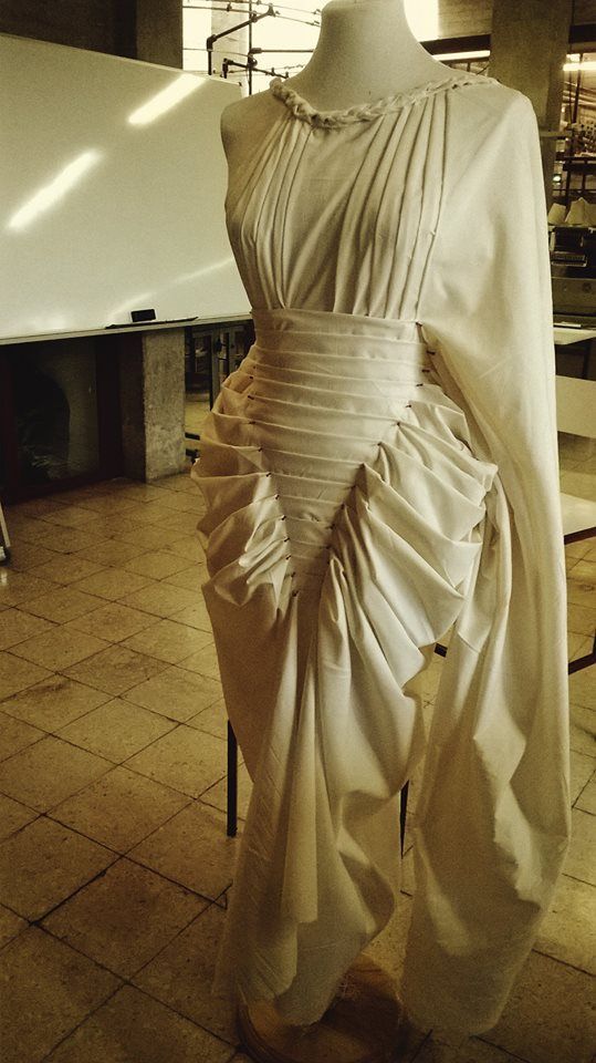 Draping Design, Structured Fashion, Draping Techniques, Fashion Draping, 2015 Couture, Pattern Draping, Draping Fabric, Draping Fashion, Conceptual Fashion