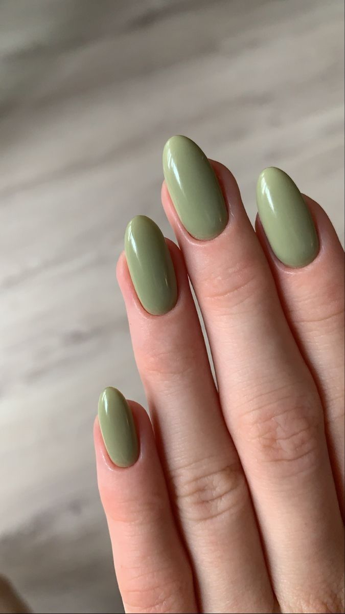 Hello Nails, Green Nail Polish, Simple Gel Nails, Green Nail, Casual Nails, Blush Nails, Soft Nails, Classy Nails, Chic Nails