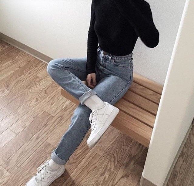 Pin || anastasia_mtk 🍑 Air Force 1 Outfit Woman, Outfits With Air Force Ones, All Black Nikes, Nike Shoes Women Fashion, Air Force 1 Outfit, Slim Mom Jeans, 90s Fashion Women, Black Minimal, Mode Inspo