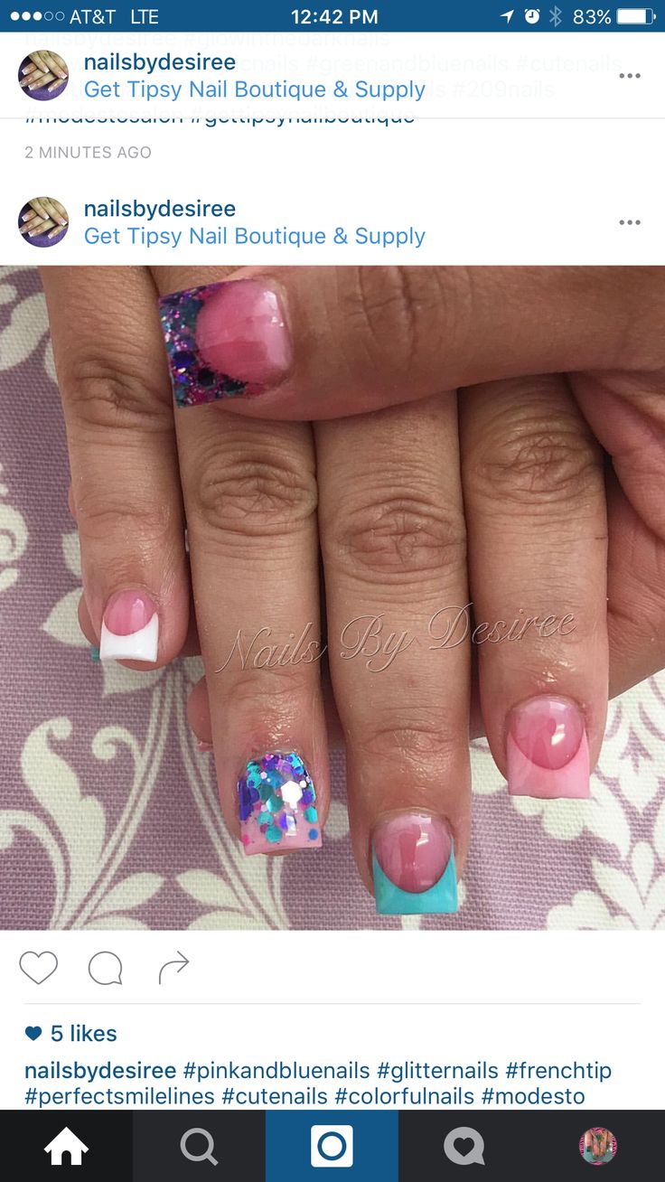 Short French Tip Acrylic Nails 2000s, Hot Pink French Tips With Flowers, French Tip Gel Nails, Elegant Touch Nails, Uñas Ideas, Flared Nails, Flare Nails, Family Board, French Nail