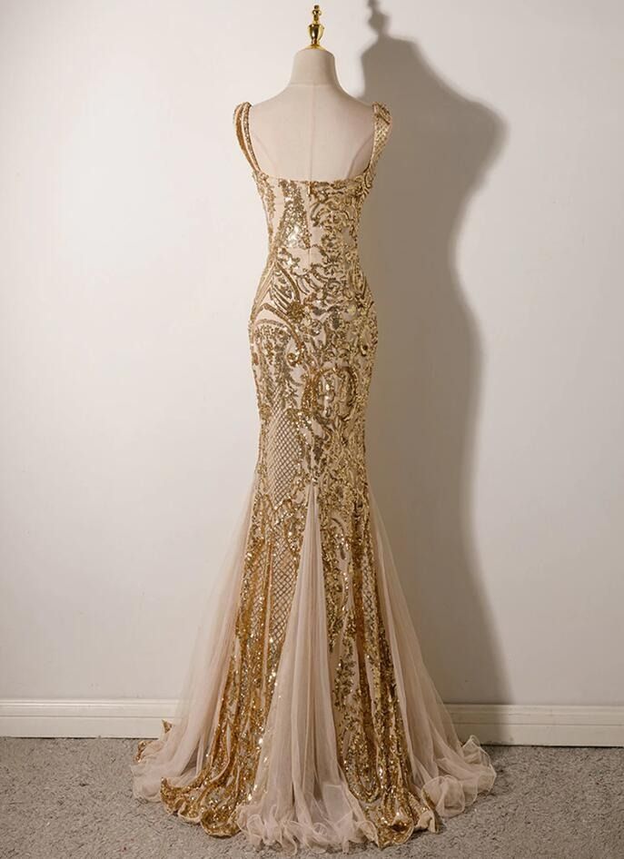 Gold Formal Dress Long, Gold Dress Long Classy, Gold Dress Prom, Great Gatsby Prom Dresses, Great Gatsby Outfit, Great Gatsby Prom, Gold Dresses Long, Gold Prom Dress, Gold Formal Dress