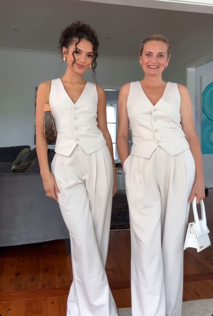 Vest Trouser Outfits For Women, White Suit Vest Outfits For Women, White Vest Outfits For Women Classy, White Waistcoat Outfit Women, White Waistcoat Outfit, White Vest Outfits For Women, White Vest Suit, Waistcoat Outfit Women, White Vest Outfit