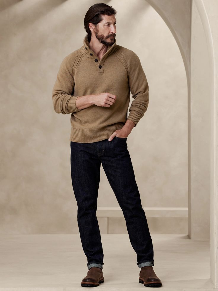 Pierro Wool Sweater | Banana Republic Masculine Mens Fashion, Mens Lumberjack Style, Men Christmas Outfit, Fall Preppy Outfits, Interchangeable Wardrobe, Christmas Outfit Men, Buisness Casual, Thanksgiving Outfits, Family Picture Outfits