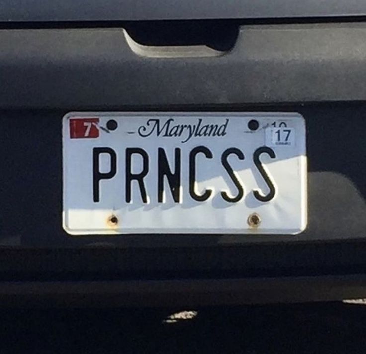 a license plate on the back of a car that says, maryland princess 17