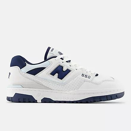 High School Fashion, Shoes Low Top, Pretty Shoes Sneakers, Lifestyle Shoes, Mens Fashion Casual Outfits, Mens Lifestyle, Navy Shoes, New Balance Sneakers, Swag Shoes