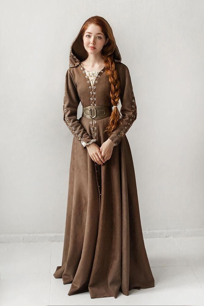 For a WINTER photo shoot (warm here) > Brown suede dress in medieval style buy in the online store Narnia Dresses, 13th Century Clothing, Medieval Dress Peasant, Brown Suede Dress, Medieval Fantasy Clothing, Winter Photo Shoot, Medieval Witch, Medieval Outfit, Medieval Garb