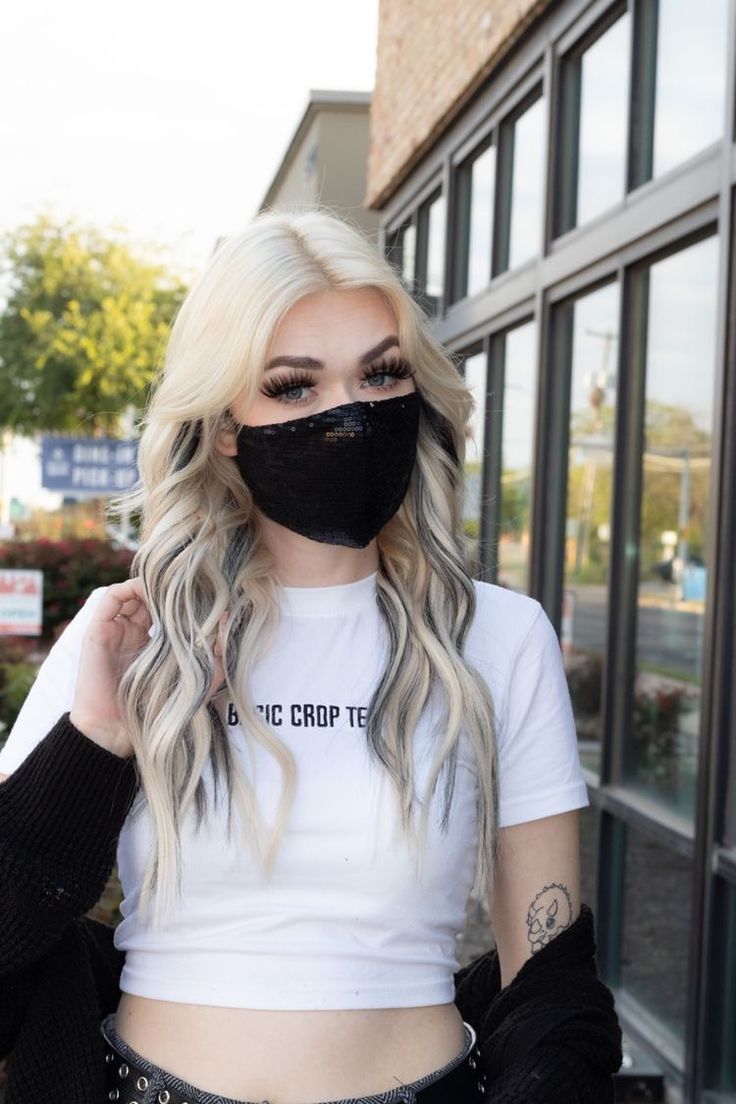 Black Extensions Blonde Hair, Blonde Hair Black Streaks Underneath, Blonde Hair And Black Underneath, Blond Hair Black Underneath, Blonde With Black Extensions, Blonde W Black Underneath, Platinum Blonde Hair With Black Highlights, Blonde Hair Black Extensions, Blonde Hair With Black Extensions