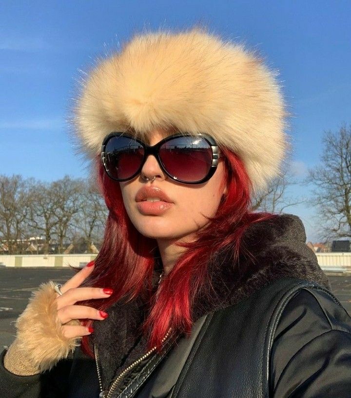 Fur Hat Outfit, Fur Aesthetic, Classic Sunglasses Women, Winter Core, Cossack Hat, Faux Fur Headband, Alt Aesthetic, Russian Hat, Snow Hat