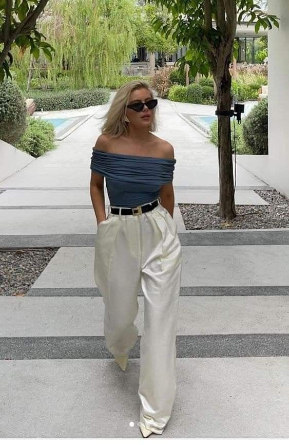 Off The Shoulder Top Outfit, Shoulder Tops Outfit, Soft Feminine Outfits, Dinner Outfit Casual, Classy Business Outfits, Latina Outfits, Wide Leg Pants Outfits, Leg Pants Outfit, Corporate Attire