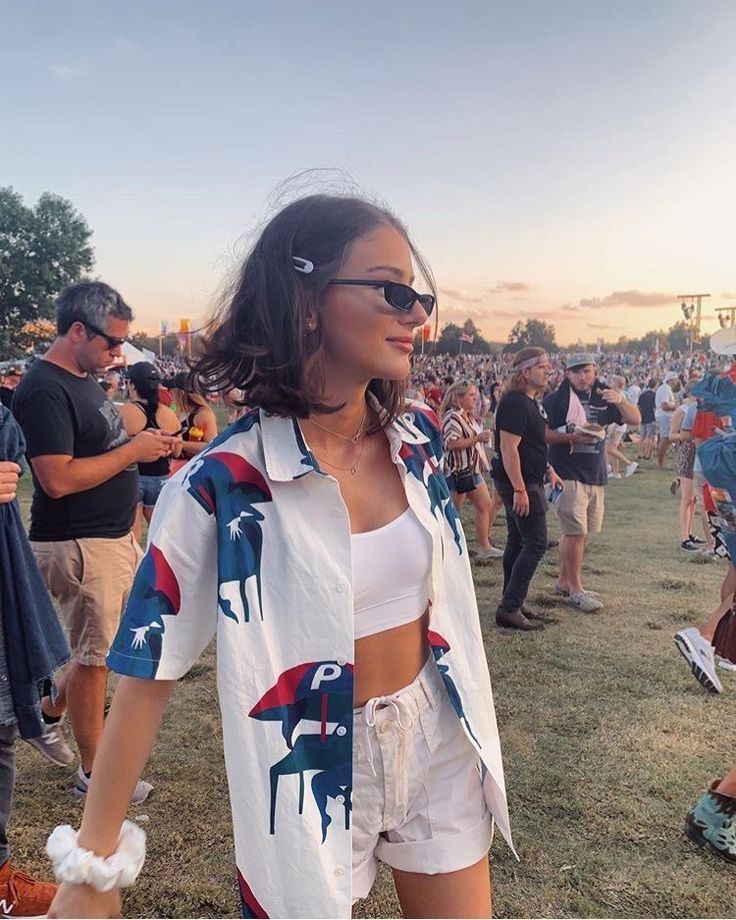 Simple Coachella Outfit, Simple Festival Outfit, Casual Festival Outfit, Summer Music Festival Outfits, Trendy Festival Outfits, Lollapalooza Outfit, Trendy Outfits 2020, Festival Outfit Inspiration, Festival Outfits Women