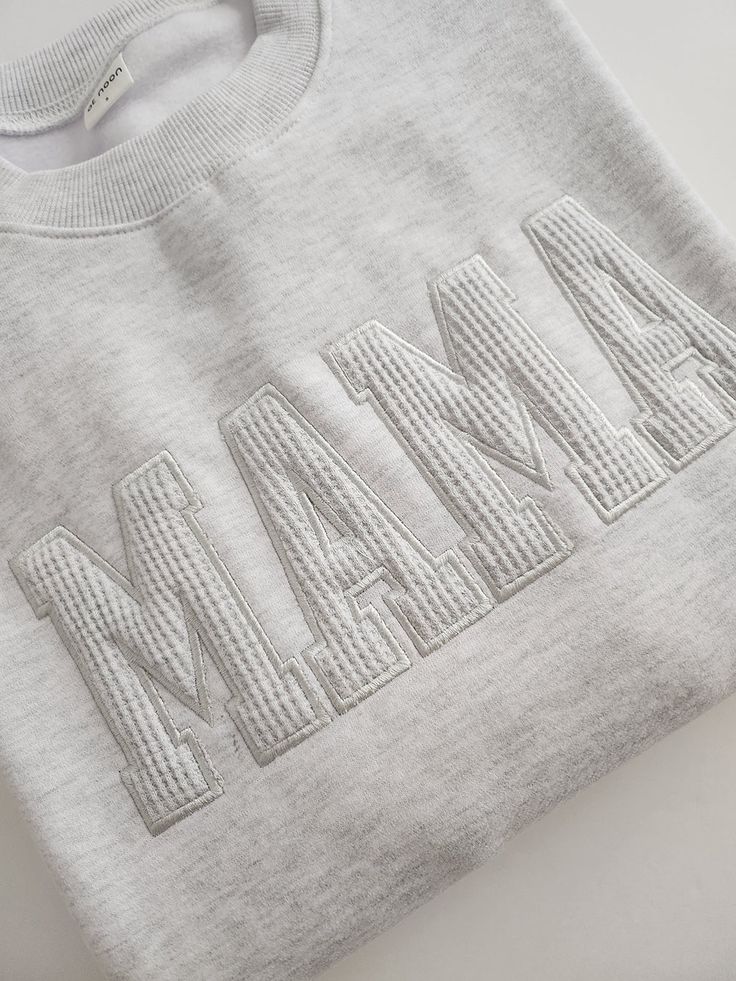 At Noon Exclusive, Made in South Korea with LOVE - Oversized sweatshirt in warm brushed cotton ( matching sweatshirts for minis sold separately)- 100% Cotton- Waffle embroidered letter patch- Rib-knit cuff, hem and necklineModel: 5'5.7" and 125 lbs wearing size S SizeS: 4-6, M: 8-10, L:10-12CareMachine wash cold with like colors.Do not Bleach. Hang dry to avoid shrinkingCool iron if needed. Do not dry clean.* Mama sweatshirts may shrink up to a full size after first wash Mama Applique Sweatshirt, Machine Embroidery Sweatshirt Ideas, Mama And Mini Sweatshirts, Embroidered Sweatshirt Outfit, Embroidery On Sweatshirts, Embroidered Sweatshirt Ideas, Patch Sweatshirt Diy, Hand Embroidery Sweatshirt, Making Sweatshirts