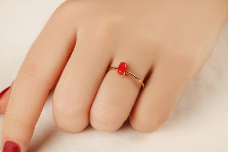 Solitaire Red Coral Ring, 14K Gold Coral Ring, Coral Wedding Rings, Gemstone Jewelry, Birthstone Ring, Handmade Coral Ring, Gift For Mother ♦ SPECIFICATIONS ♦ ▸ Made to Order ▸ Custom Gold Color: Yellow Gold, Rose Gold, White Gold ▸ Material: Solid Real Gold (not gold-filled or no gold plated) ▸ Gold Carat: 14K - 585 ▸ Stone-Cut: Oval Cabochon Cut ▸ Stone dimensions: 6.00mm x 4.00mm ▸ Ready to Ship in 1-5 Business Days If you have any questions, please contact us. We would love to help! ❥ IMPORT Wedding Rings Gemstone, Red Coral Ring, Rings Gemstone, Coral Wedding, Gold Armband, Coral Ring, Solid Gold Rings, Gift For Mother, Red Coral