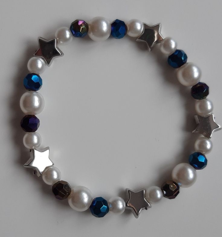 Beaded Bracelets Aesthetic, Star Bead Bracelet, Star Ideas, Edgy Jewelry, Indie Jewelry, Kandi Bracelets, Diy Bracelet Designs, Beads Bracelet Design, Jewelry Accessories Ideas