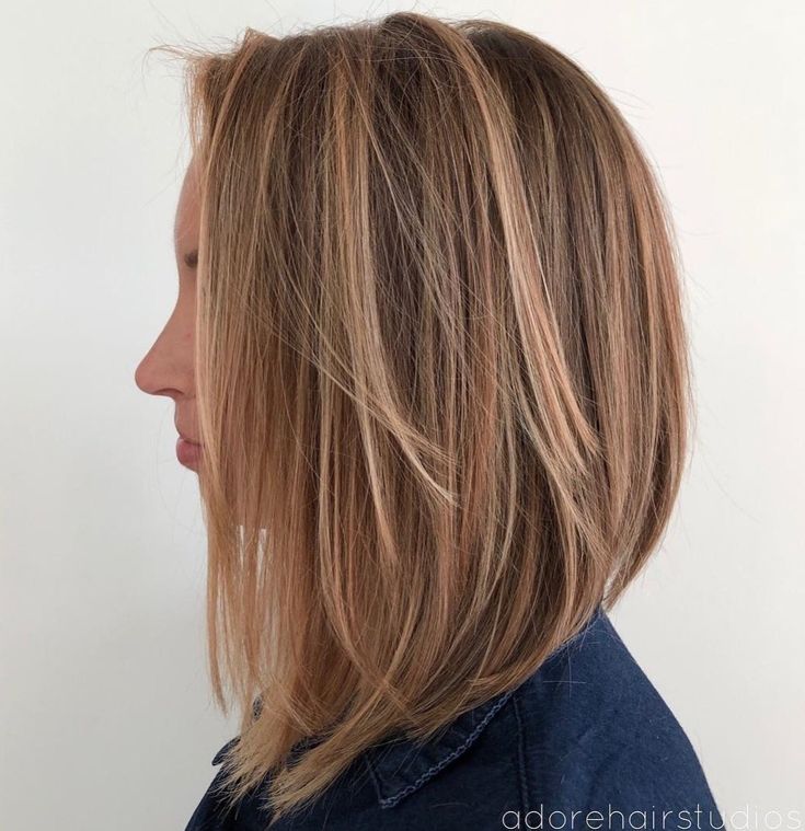 Chic Layered Longer Bob Medium Bob Hairstyles Straight, Inverted Lob Haircut, Long Inverted Bob With Layers, Inverted Lob, Long Layered Bob Hairstyles, Layer Haircut, Inverted Long Bob, Layered Bob With Bangs, Long Layered Bob