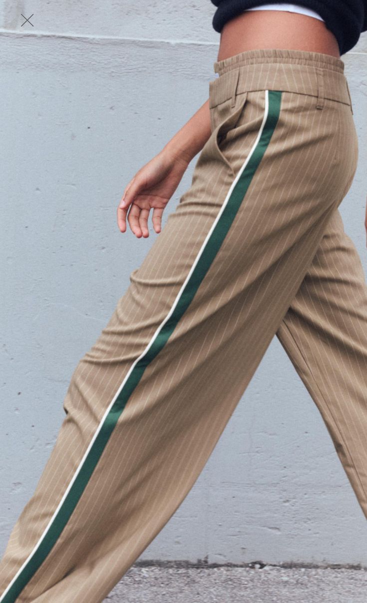 Pinstripe Pants Outfit, Pinstripe Trousers, Boxer Pants, Outfit Zara, Box Pleat Skirt, Waistcoat Dress, Ladies Wear, Pinstripe Pants, Cardigan Sweater Jacket