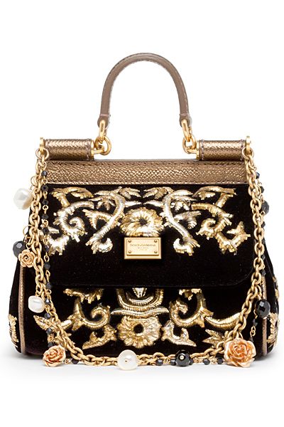 Dolce & Gabbana Pre-Fall 2012 Outfit Essentials, Bijoux Fil Aluminium, Ornate Design, Handbag Heaven, Dolce E Gabbana, Baroque Fashion, Trend Fashion, Carolina Herrera, Arm Candy