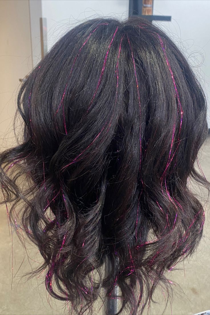 hair tinsel for summer #hair #hairtinsel #tinsel #cosmo #cosmoschool Fairy Hair Tinsel Black Hair, Silver Tinsel In Black Hair, Black Hair With Pink Tinsel, Red Tinsel In Black Hair, Tinsel Hair Pink, Purple Tinsel In Brown Hair, Purple Hair Tinsel Brunette, Blue Hair Tinsel Brunette, Short Hair Tinsel