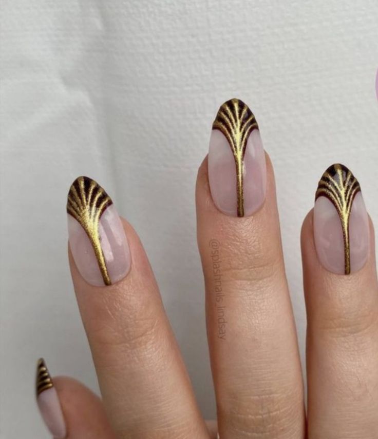 Roaring 20s Nails, 1920s Nails, Fall French Tip, French Tip Nail Ideas, Tip Nail Ideas, Nails Business, Deco Nails, Art Deco Nails, Hippie Nails