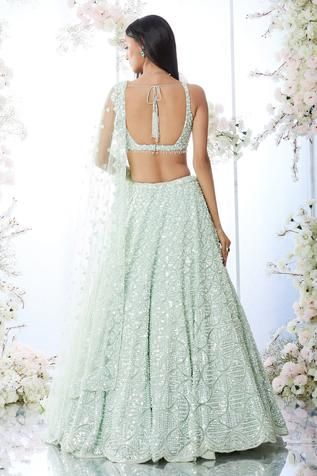 Green Sequin Lehenga, Mint Green Lehenga, Tuscan Summer, Sequin Lehenga, Seema Gujral, Long Blouse Designs, Lehenga Designs Simple, Bridal Lehenga Collection, Modern Saree