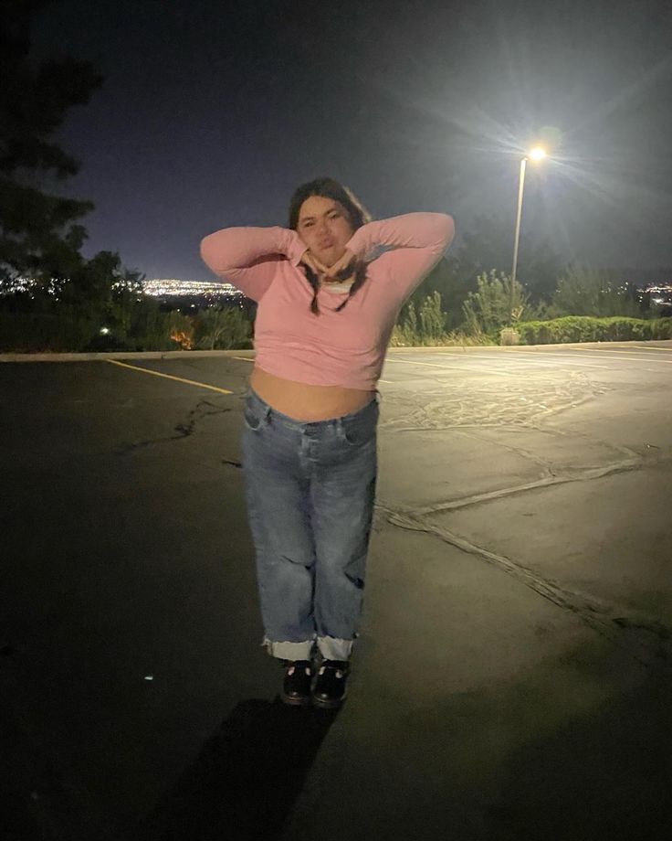 girl in parking lot at night pink long sleeve blue jeans and mary jane shoes. Chubby Girl Posing Ideas, Chubby Girl Posing, Chubby Girl Aesthetic Faceless, Fat Woman Aesthetic, Cute Chubby Girl, Fat Outfits, Cars Fanart, Canis Canem Edit, Get Confidence