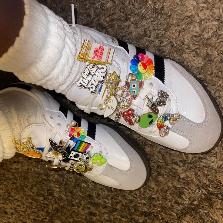 ✨DIY SAMBAS by: LGW 🩷🌍 #explorepage✨ #fypppppppppppppppppppppppppppppppppppppppppppppppppppppppppppppppppppppp #reels #viral #clothingbrand Diy Sambas, Bedazzled Shoes, Pretty Sneakers, Back To School Shoes, Cute Clothing Stores, Trendy Shoes Sneakers, Cute Outfits With Jeans, Nike Shoes Girls, Pretty Shoes Sneakers