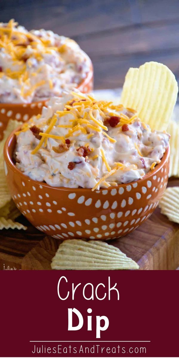 Crack Dip ~ Super Simple Chip Dip Loaded with Cheese, Bacon, Ranch and Sour Cream! #bacon #dip #easyrecipe Simple Chip Dip, Easy Chip Dip, Chip Dip Recipes, Cold Dip Recipes, Sour Cream Dip, Homemade Dips, Bacon Dip, Dip Recipes Easy, Turkey Recipes Thanksgiving