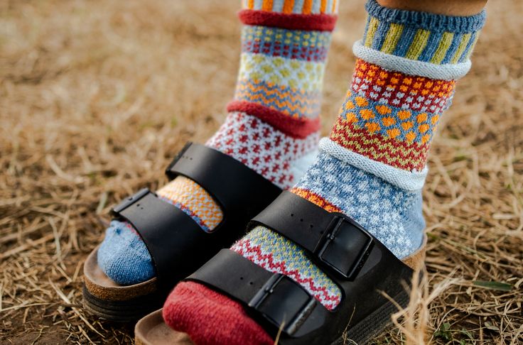 Colors in this sock: Orange, Sky Blue, Light Blue, Yellow-Green and Flame Red. Colorful Casual Winter Socks, Casual Colorful Winter Socks, Solmate Socks, Orange Sky, Recycled Yarn, Wool Socks, Shirt Accessories, Recycled Cotton, Sales Gifts