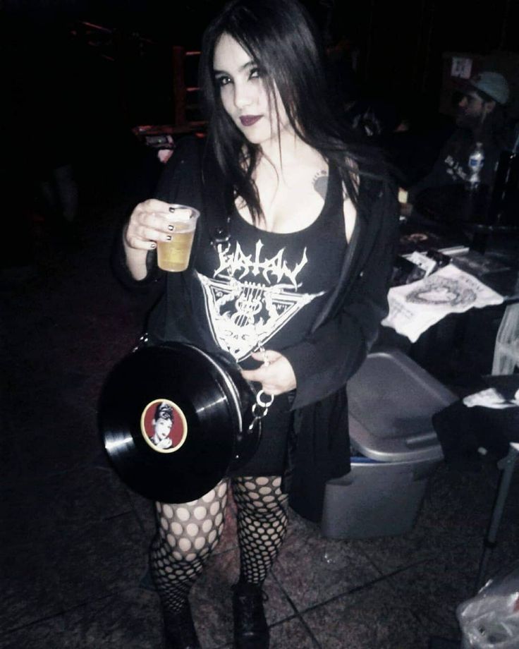 #blackmetalgirl black metal girl #trueblackmetalgirl true black metal girl #blackmetalwoman black metal woman Black Metal Women, Metal Girl Aesthetic, Metal Head Girl, Female Metalhead, Metalhead Girl Outfits, Metal Girl Outfit, Black Metal Style, Alt Summer, Alt Summer Outfits