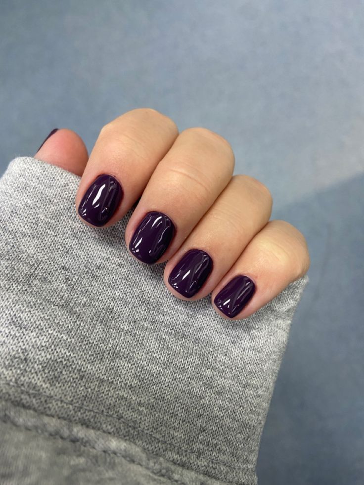 Nails Eggplant Color, Very Dark Purple Nails, Short Nail Dark Color, Short Amethyst Nails, Pretty Dark Purple Nails, Blackish Purple Nails, Hoco Nails Dark Purple, Aubergine Nails Deep Purple, Dark Purple Shellac Nails